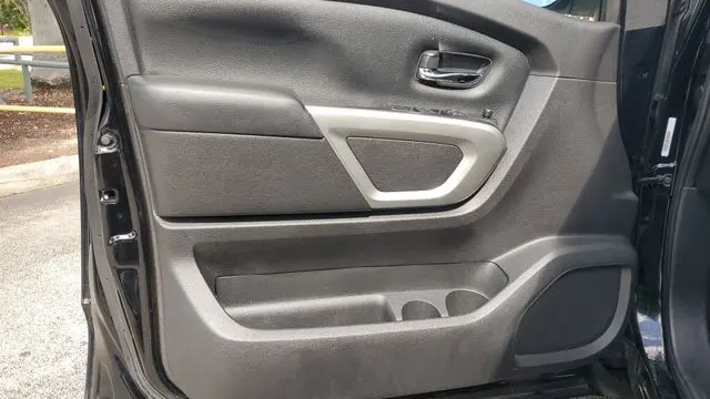 2021 Nissan Titan SV
