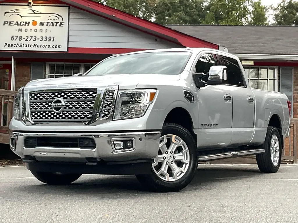 2017 Nissan Titan