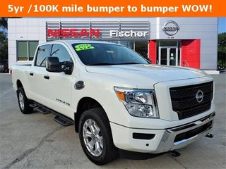 2024 Nissan Titan XD with Glacier White Exterior