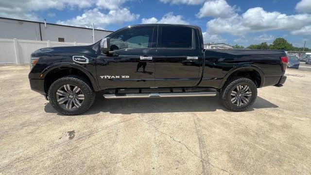 2022 Nissan Titan XD S