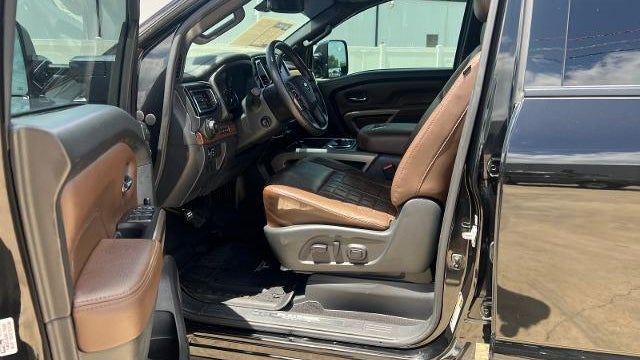 2022 Nissan Titan XD S