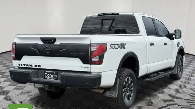 2021 Nissan Titan XD SV