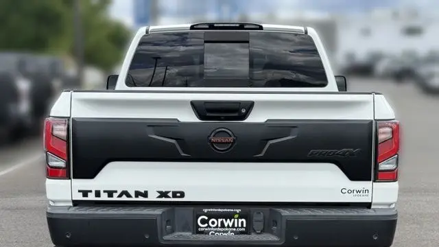 2021 Nissan Titan XD SV