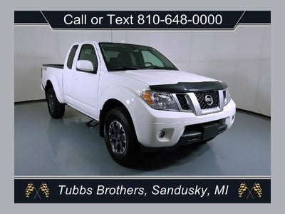 2017 Nissan Frontier 4X4 PRO-4X 4DR King Cab 6.1 FT. SB 5A