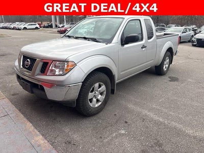 2011 Nissan Frontier 4X4 SV V6 4DR King Cab Pickup 6M