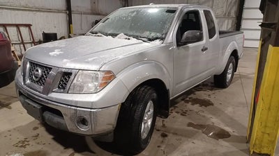 2011 Nissan Frontier 4X4 SV V6 4DR King Cab Pickup 6M