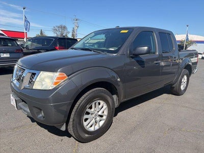 2014 Nissan Frontier 4X2 SV 4DR Crew Cab 5 FT. SB Pickup 6M