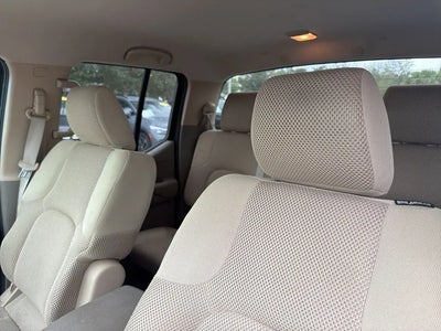 2010 Nissan Frontier 4X2 SE V6 4DR Crew Cab SWB Pickup 5A