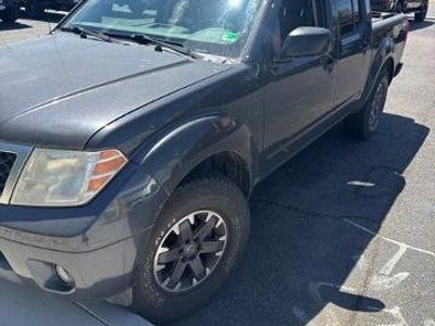 2015 Nissan Frontier 4X2 S 4DR Crew Cab 5 FT. SB Pickup 6M