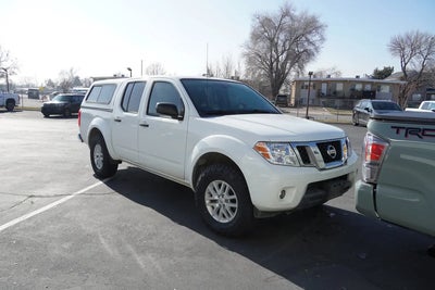 Photo of a 2017 Nissan Frontier 4X4 SV 4DR Crew Cab 5 FT. SB 6M for sale