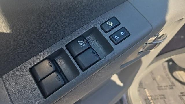 2014 Nissan Frontier S