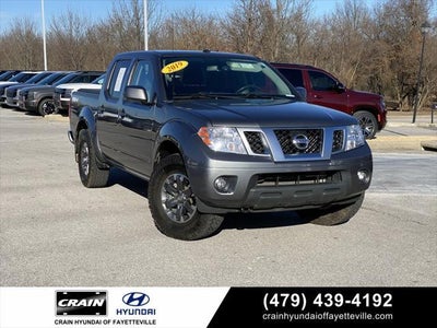 Photo of a 2019 Nissan Frontier 4X4 PRO-4X 4DR Crew Cab 5 FT. SB 6M for sale