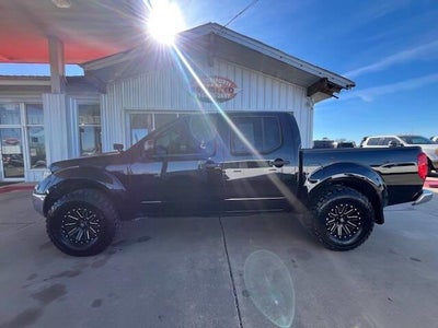Photo of a 2011 Nissan Frontier 4X4 S 4DR Crew Cab SWB Pickup 6M for sale
