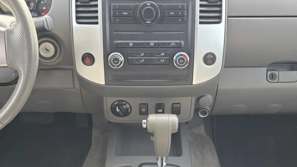 2010 Nissan Frontier SE V6