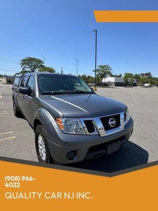 2016 Nissan Frontier with Gray Exterior