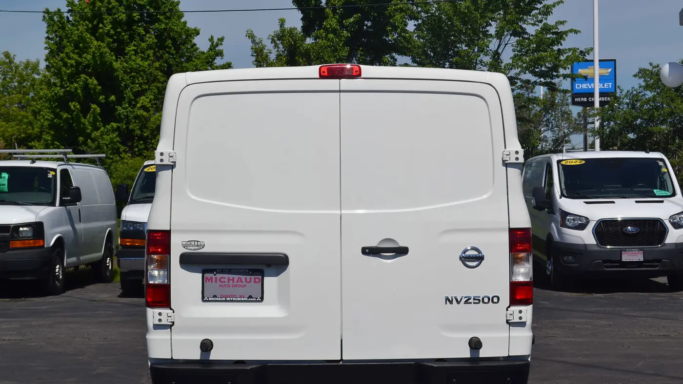 2021 Nissan NV 3500 HD SV
