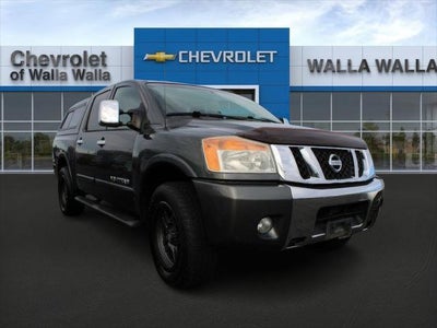 Photo of a 2008 Nissan Titan 4X4 LE FFV Crew Cab Short Bed 4DR (2008.5) for sale