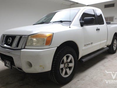 2014 Nissan Titan 4X2 S 4DR King Cab SWB Pickup