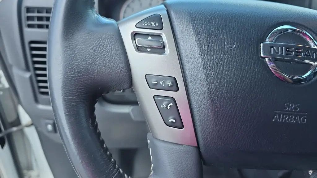 2015 Nissan Titan SV