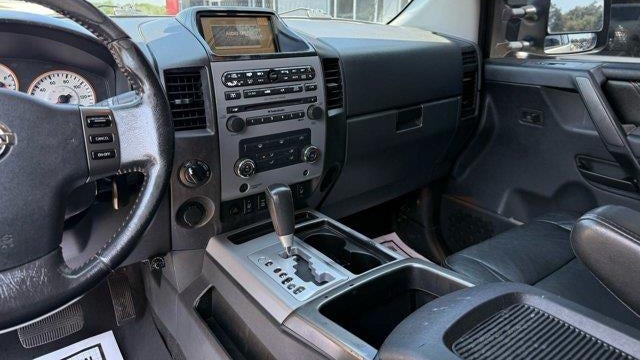 2010 Nissan Titan LE