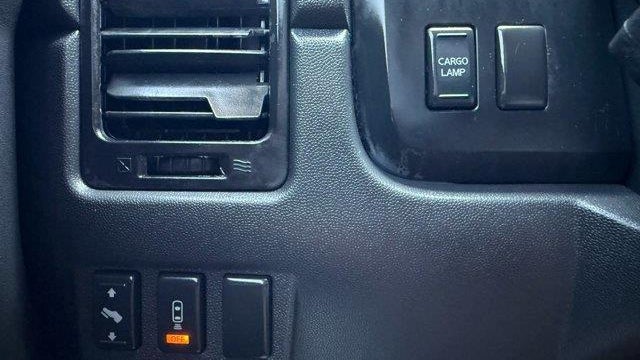 2010 Nissan Titan LE