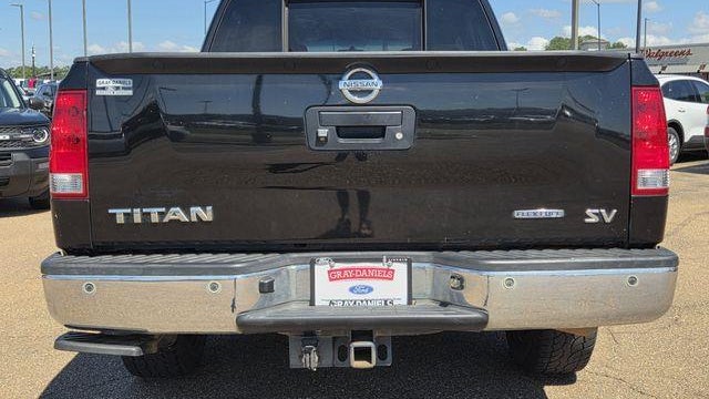 2015 Nissan Titan SV