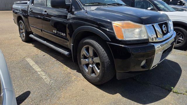 2015 Nissan Titan SV
