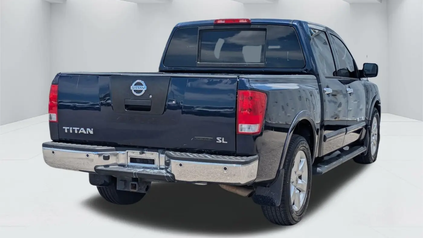 2011 Nissan Titan SV