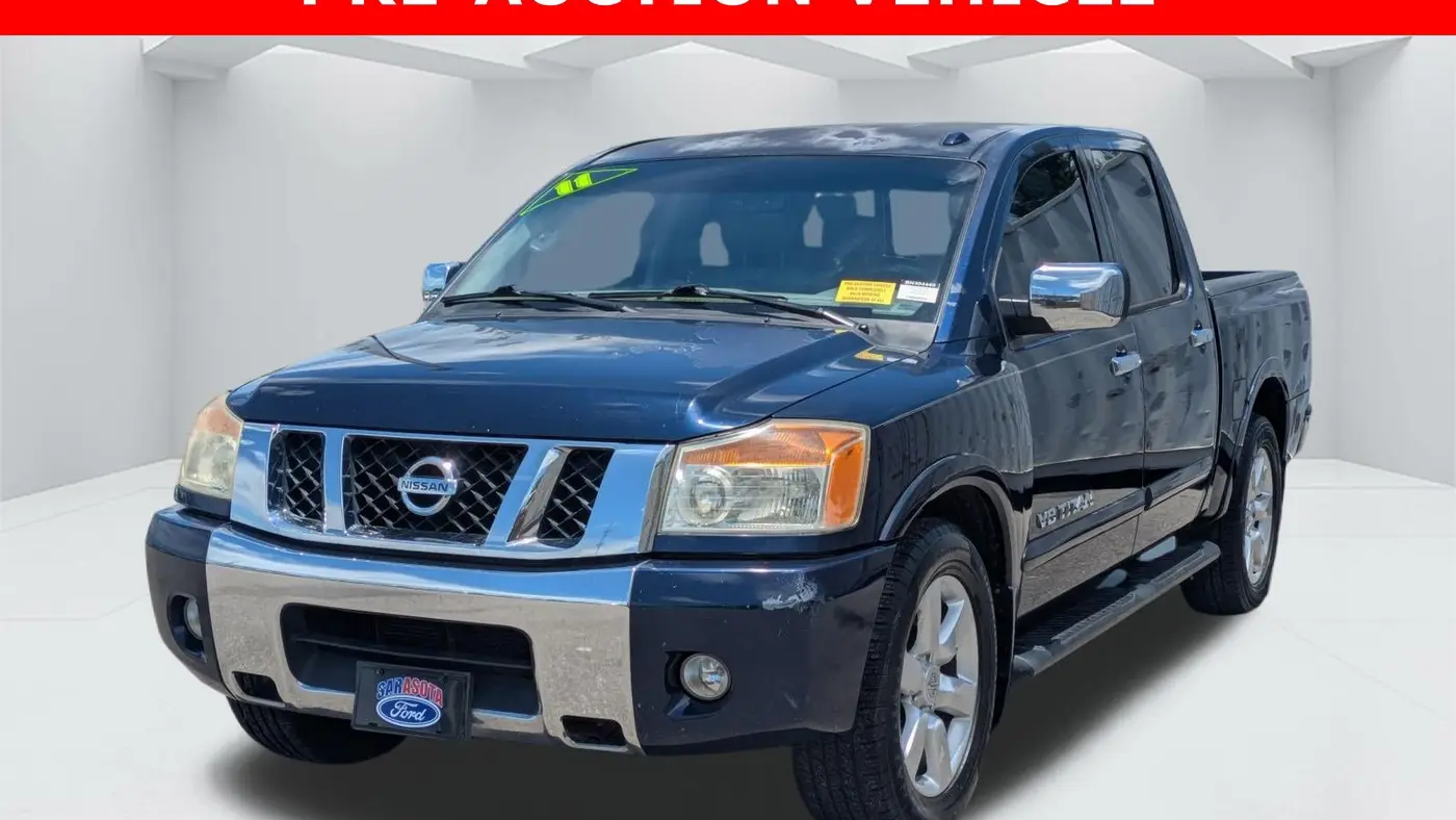 2011 Nissan Titan SV