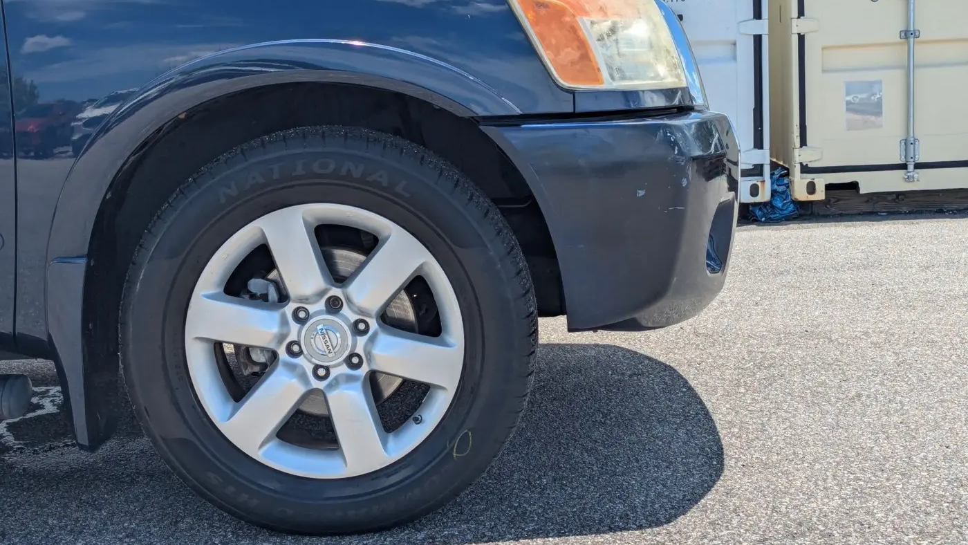 2011 Nissan Titan SV