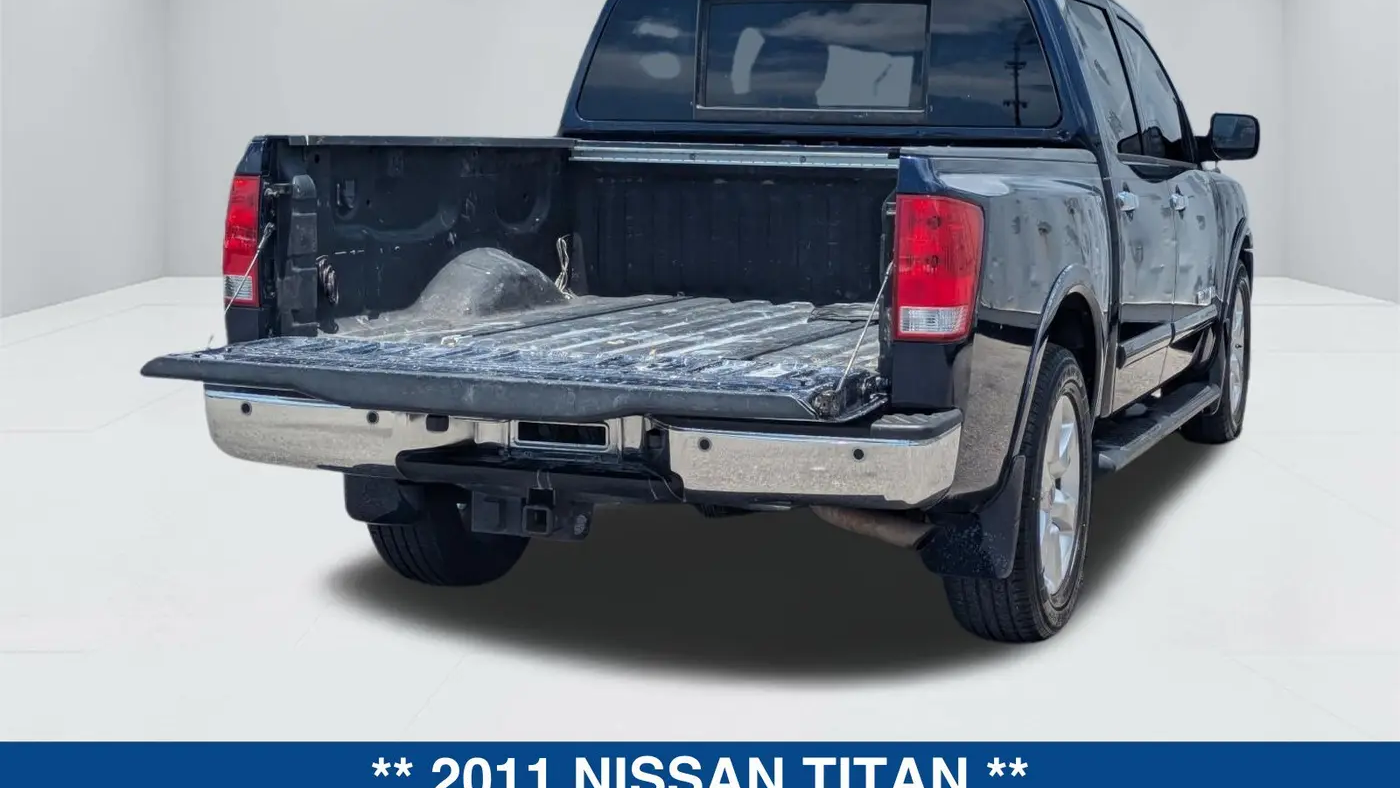2011 Nissan Titan SV