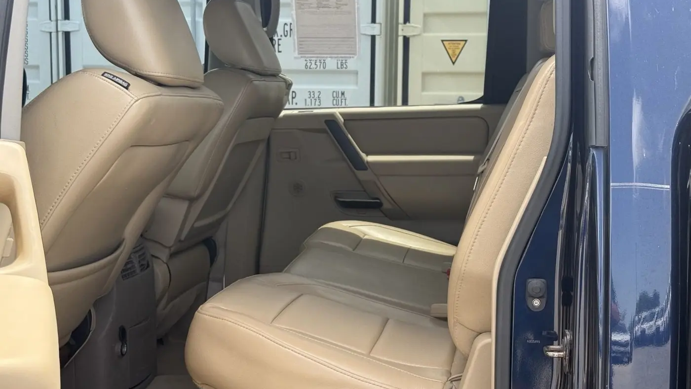2011 Nissan Titan SV
