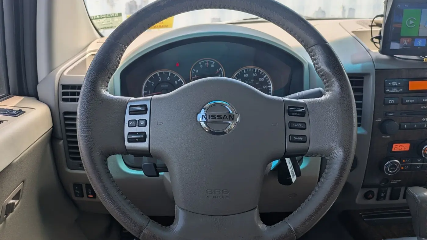 2011 Nissan Titan SV
