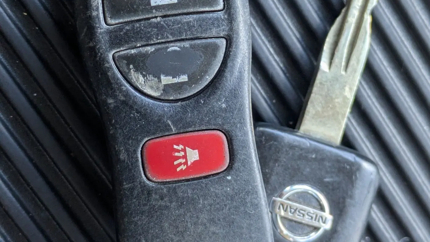 2011 Nissan Titan SV