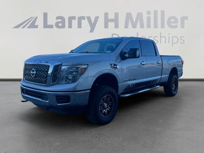 Photo of a 2017 Nissan Titan XD 4X4 S 4DR Crew Cab (diesel) for sale