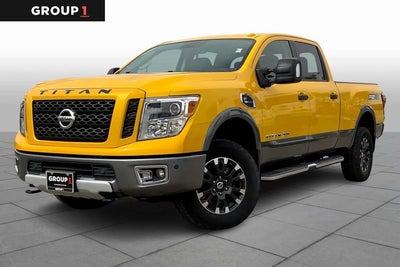 Photo of a 2018 Nissan Titan XD 4X4 PRO-4X 4DR Crew Cab (diesel) for sale