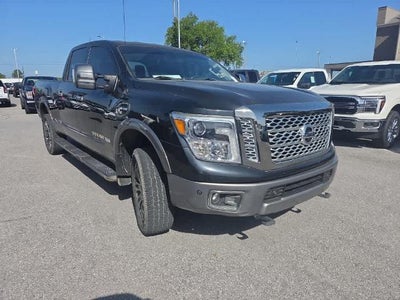 2017 Nissan Titan XD 4X4 S 4DR Crew Cab (diesel)