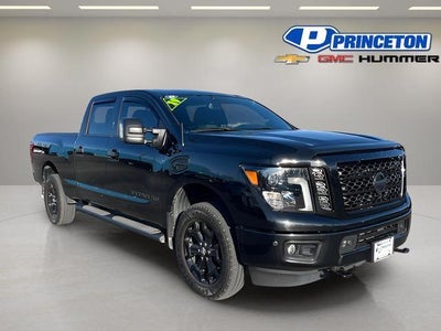 Photo of a 2019 Nissan Titan XD 4X4 S 4DR Crew Cab (diesel) for sale