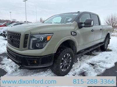 2018 Nissan Titan XD 4X4 S 4DR Crew Cab (diesel)