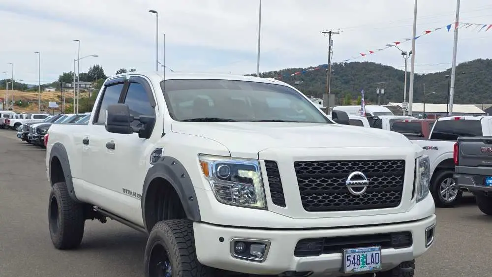 2017 Nissan Titan XD S