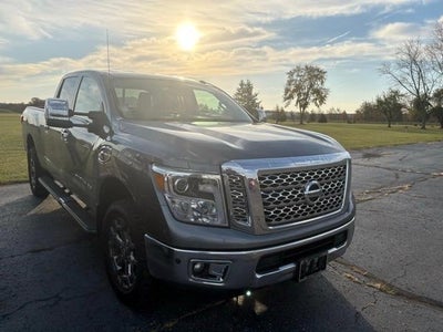Photo of a 2018 Nissan Titan XD 4X4 S 4DR Crew Cab (diesel) for sale