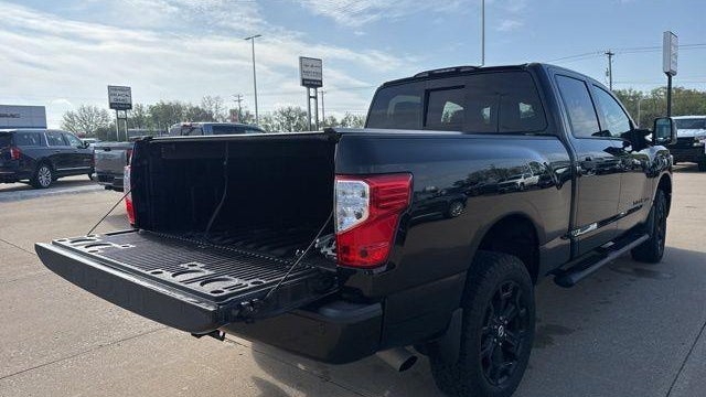 2019 Nissan Titan XD SL