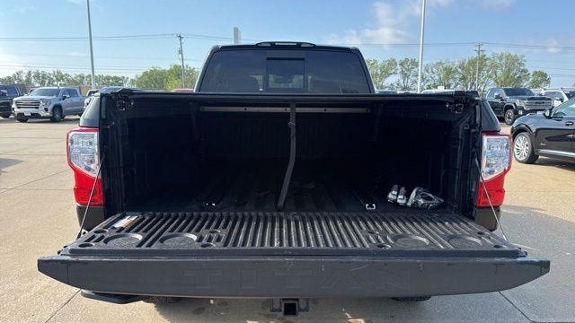 2019 Nissan Titan XD SL