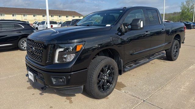2019 Nissan Titan XD SL