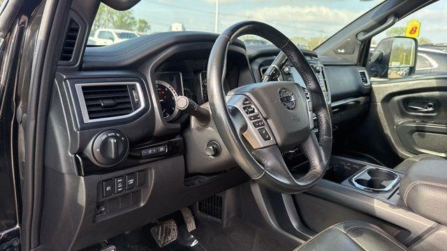 2019 Nissan Titan XD SL