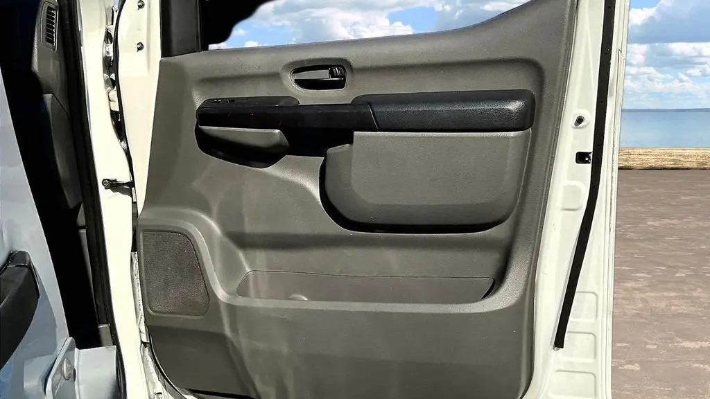 2021 Nissan NV 2500 HD S