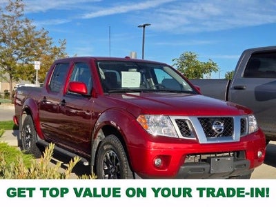 2018 Nissan Frontier 4X4 PRO-4X 4DR Crew Cab 5 FT. SB 6M