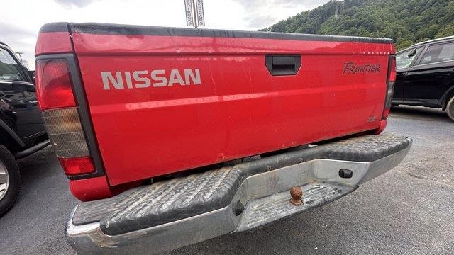 2000 Nissan Frontier XE