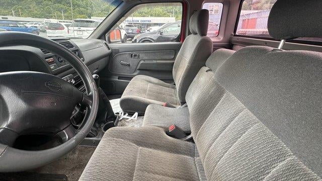2000 Nissan Frontier XE