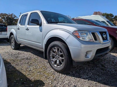 2020 Nissan Frontier 4X2 SV 4DR Crew Cab 5 FT. SB